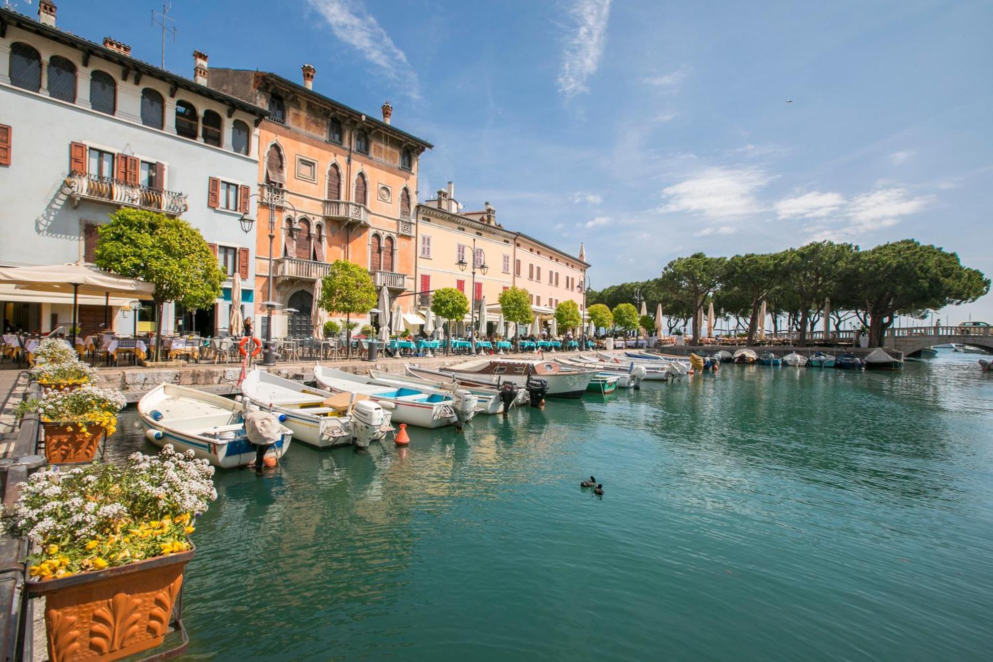 Villa Mimosa - Appartamento 1 Desenzano del Garda Exterior foto